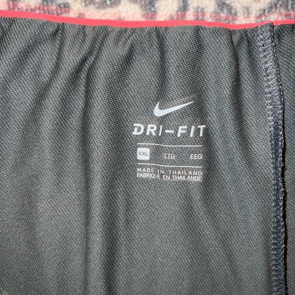Nike Shorts - Picture 2 of 3